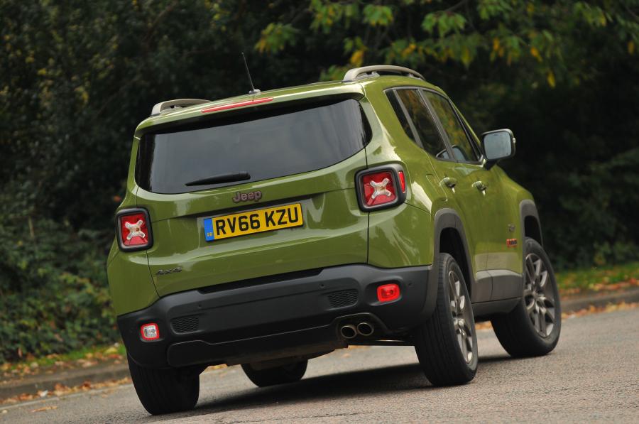  Jeep Renegade 75th Anniversary 2016 года  (UK) (фото 2 из 14)